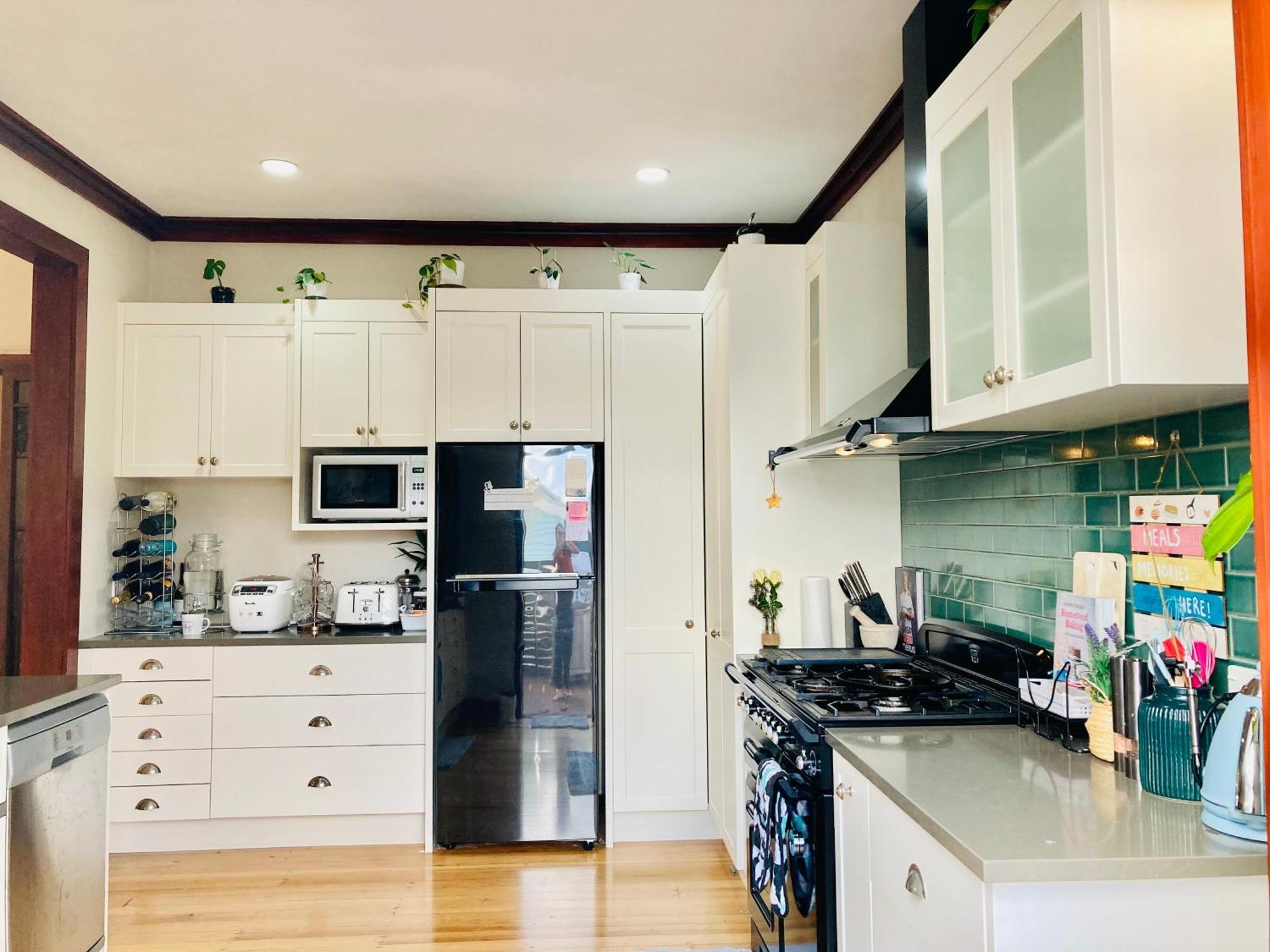 Spacious And Sunny Master Bedroom With Shared Bathrooms โอ๊คแลนด์ ภายนอก รูปภาพ